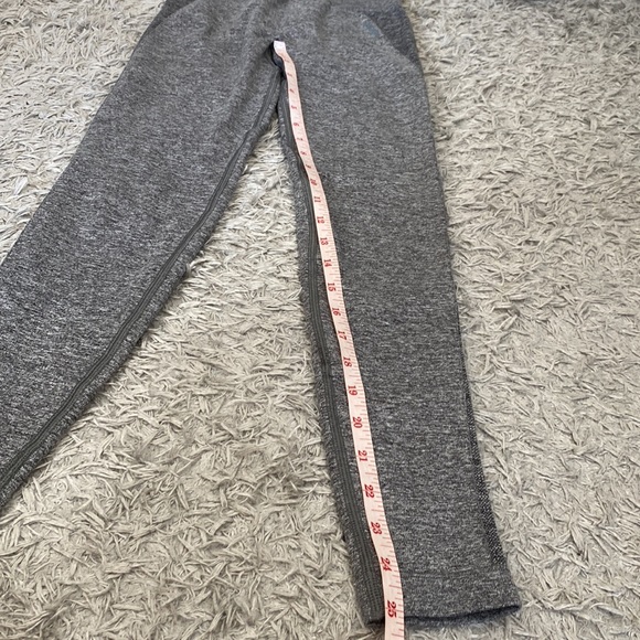 Gymshark Youth Leggings - Picture 5 of 6